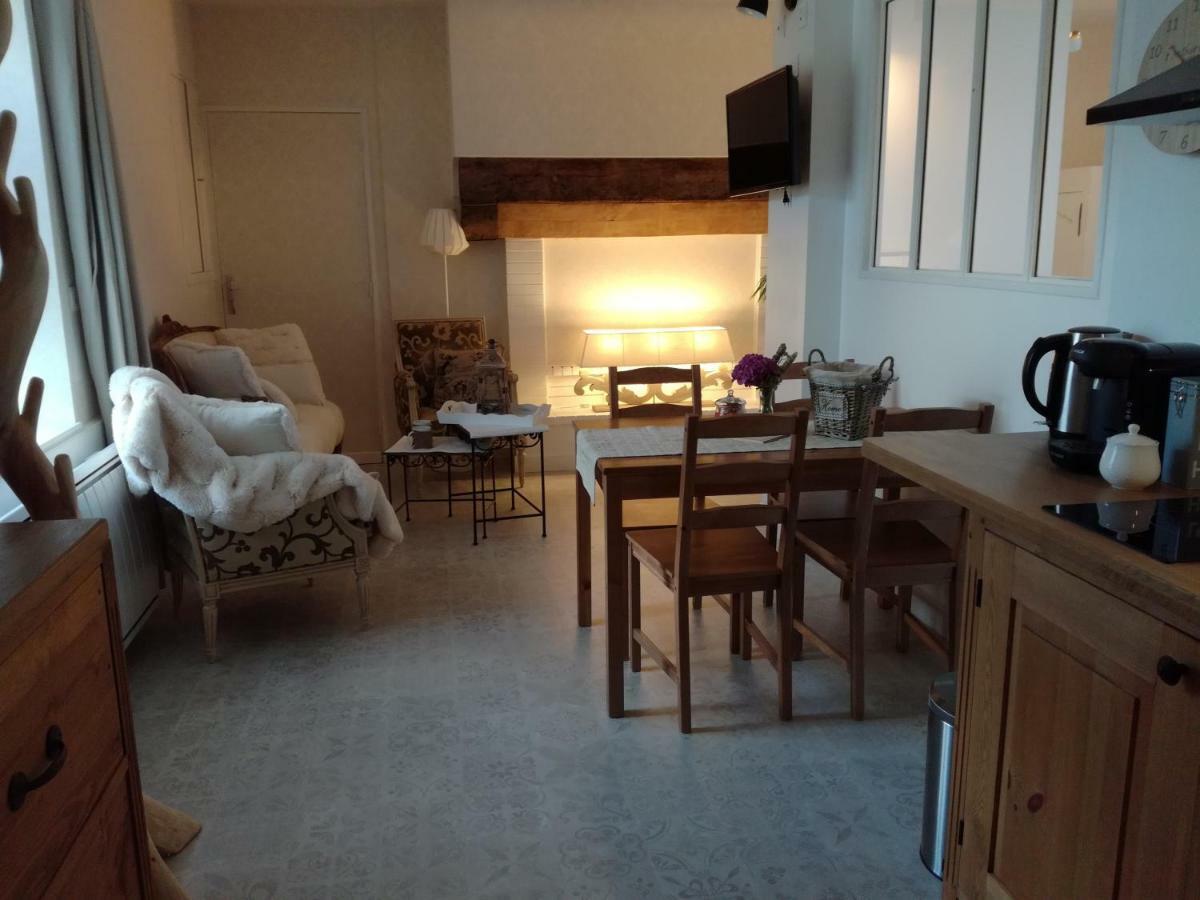 Manoir De La Guignardiere - Charme Et Douceur Chavagne 外观 照片